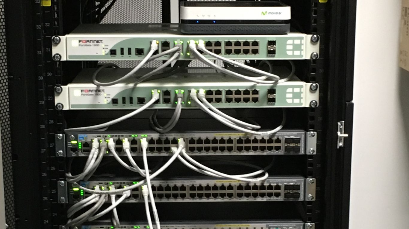 RACK 1